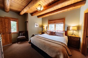 7 quartos, ferros/tábuas de passar roupa, Wi-Fi, roupa de cama