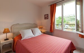 3 bedrooms, iron/ironing board, WiFi, bed sheets - Appartement+Mezzanine | Piscine + Provence ! (Le Paradou)