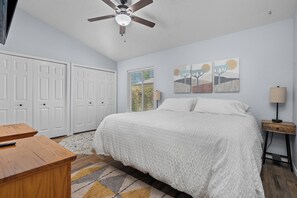 2 chambres, bureau, fer et planche à repasser, Wi-Fi gratuit