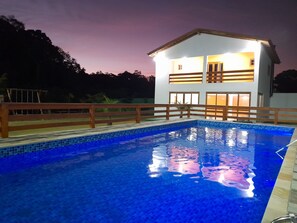 Indoor pool - Beautiful next fair in Embu das Artes (Itapecerica da Serra)