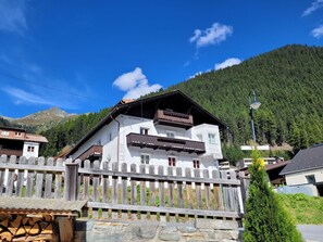 Exterior - Nice apartment for 2 guests with WIFI, TV, pets allowed and panoramic view (Ischgl)