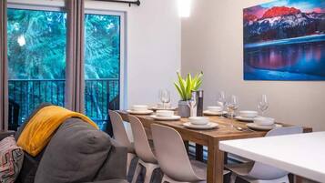 Alpine Escape | In-room dining