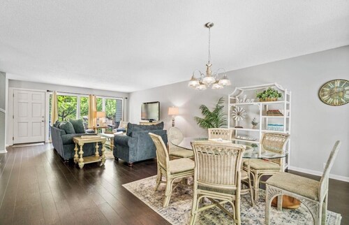 The Lovely Lake Desoto Townhome