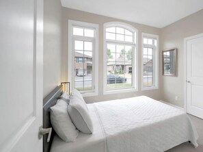 5 Schlafzimmer, Bügeleisen/Bügelbrett, kostenloses WLAN, Bettwäsche