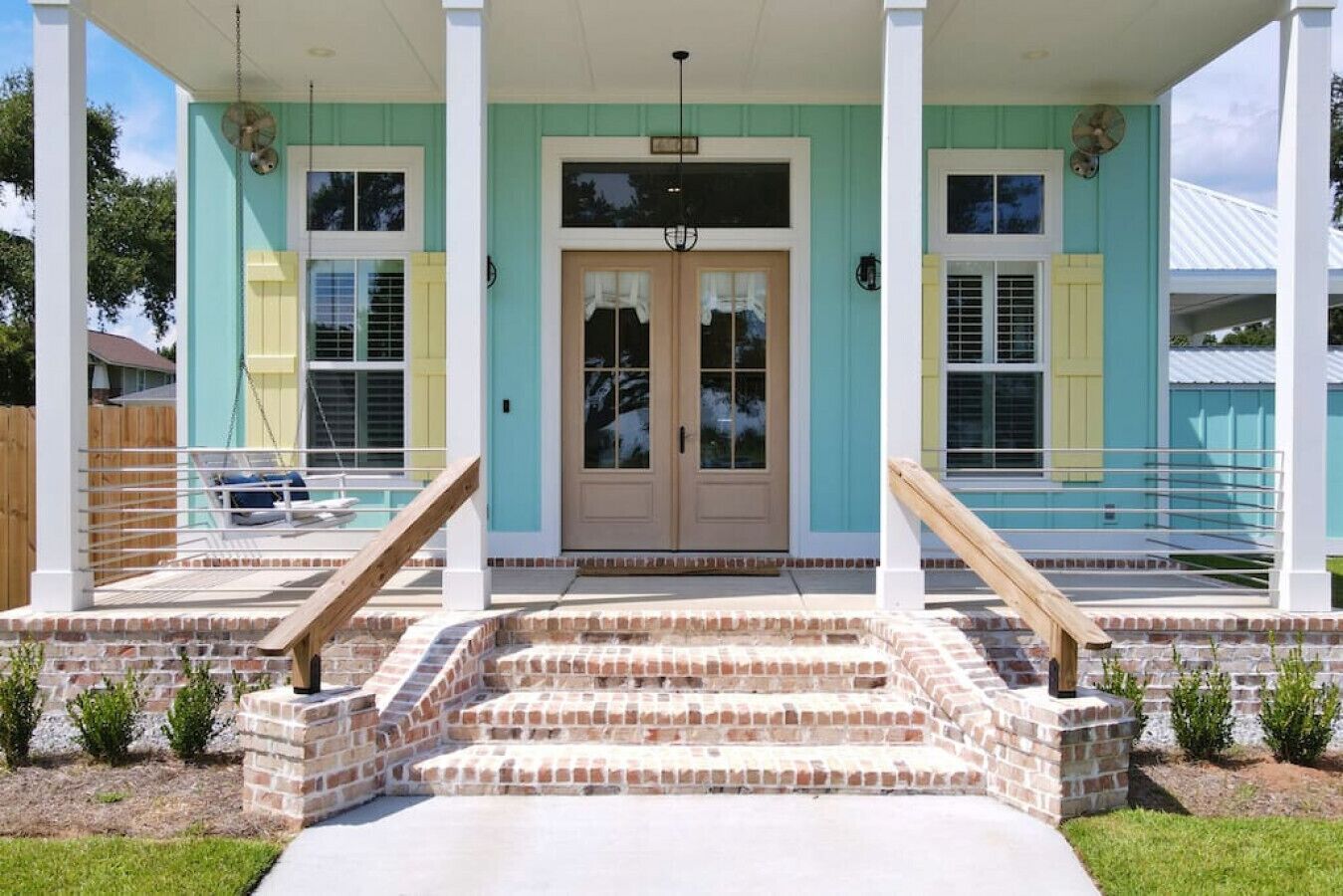 Sand & Soul Beach House! Beach View! Walk to the Beach!