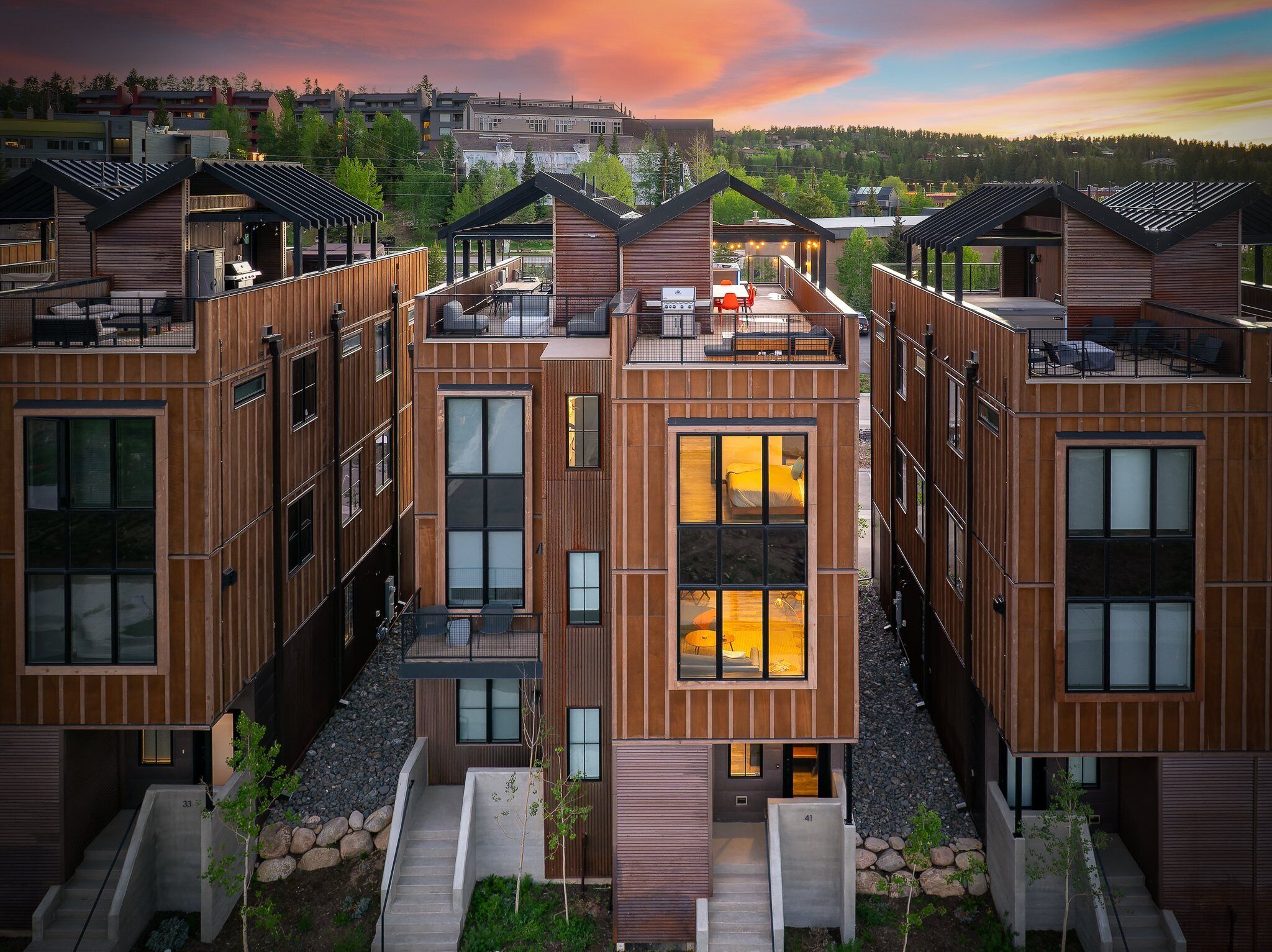 New Luxury Loft 41 / Rooftop Hot Tub & Lounge / Arcade / Best Price - $500 FREE Activities Daily