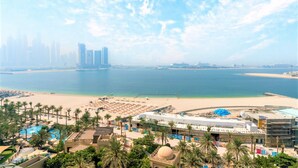Unclassified image, 3 of 42, button - Seaview Penthouse with Private Gym & Outdoor Pool (Dubai)