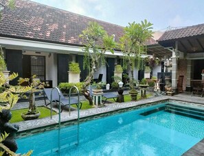 Alberca al aire libre 