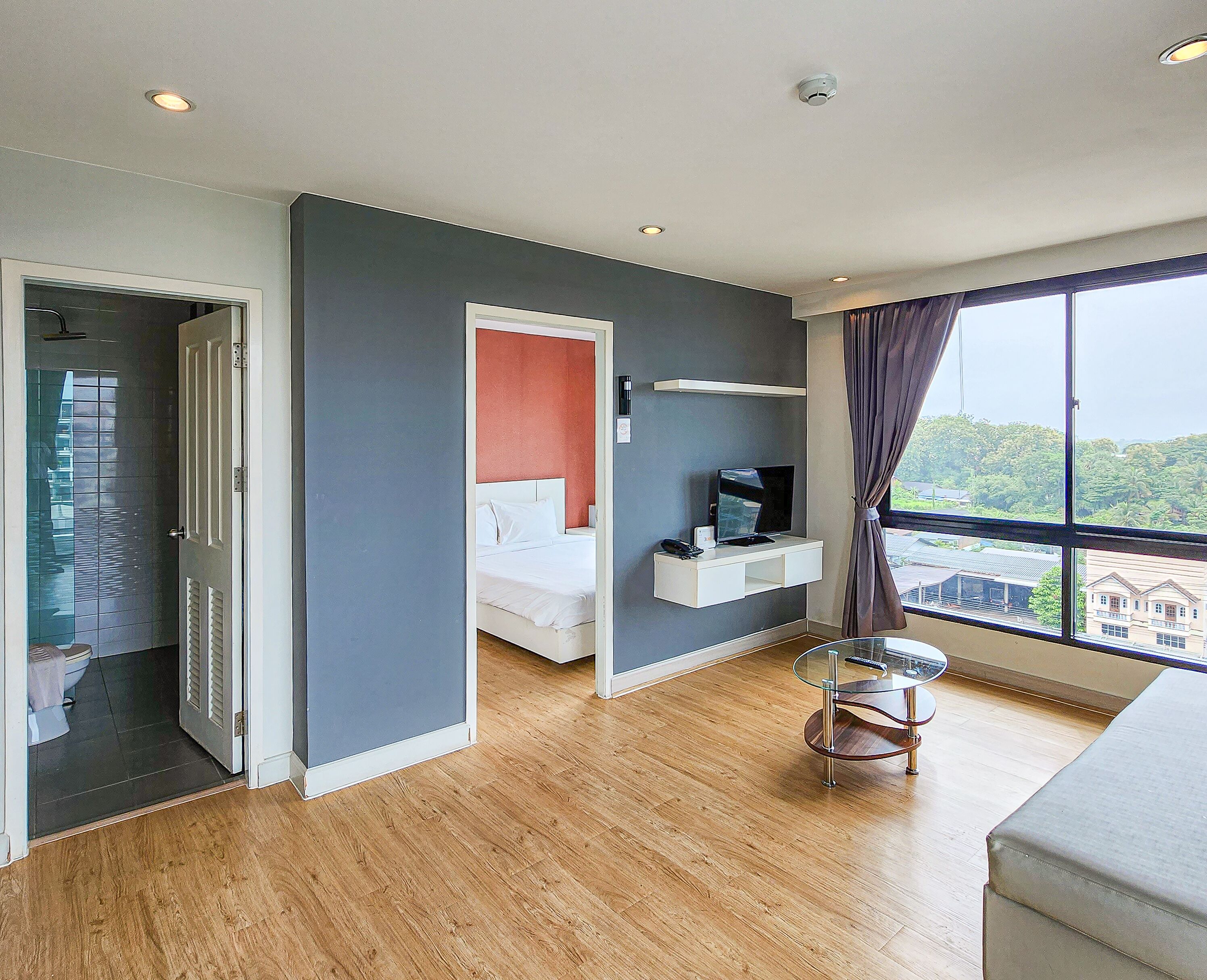 华丽双人房 | WiFi、床单