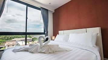 Deluxe Double Room | WiFi, bed sheets