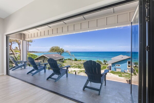 Interior - Hale Makai - AC, Beachfront (Kahuku)