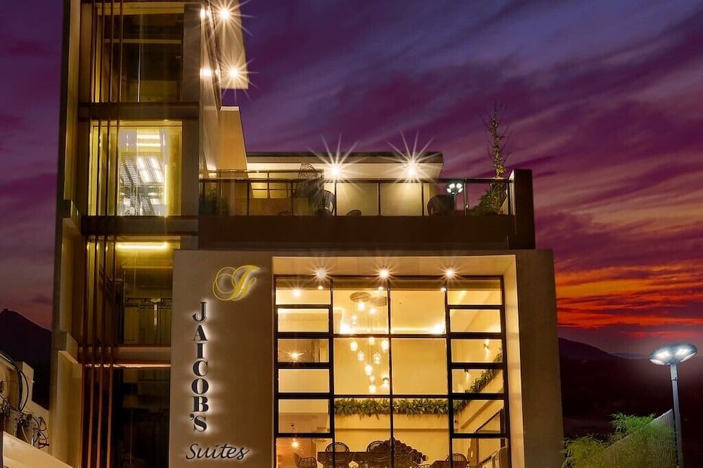 Jai-cob's Suites