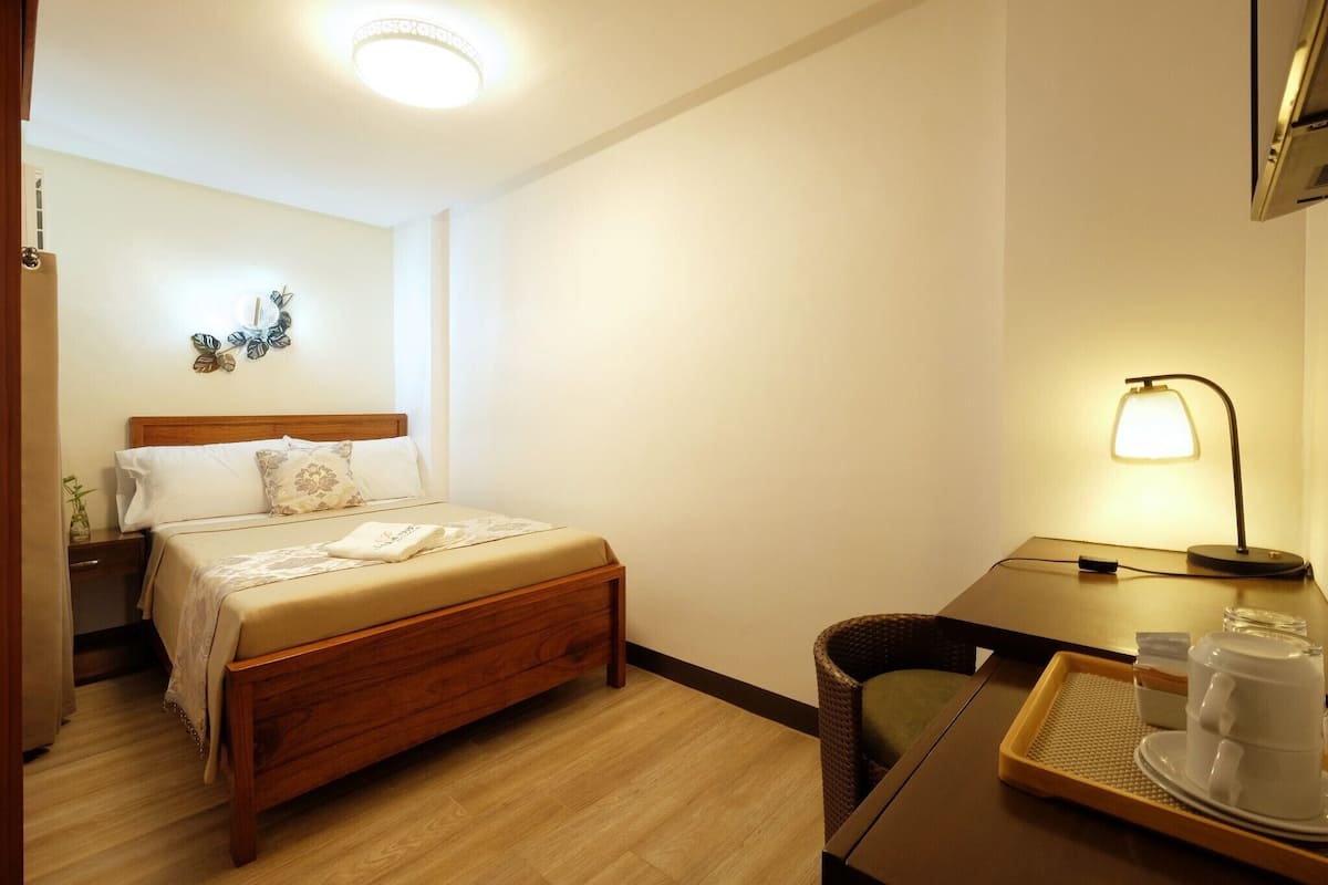 Standard Room, 5 Bedrooms | 1 bedroom, in-room safe, individually decorated, individually furnished