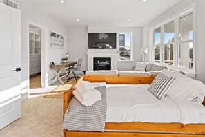 6 bedrooms, free WiFi, bed sheets