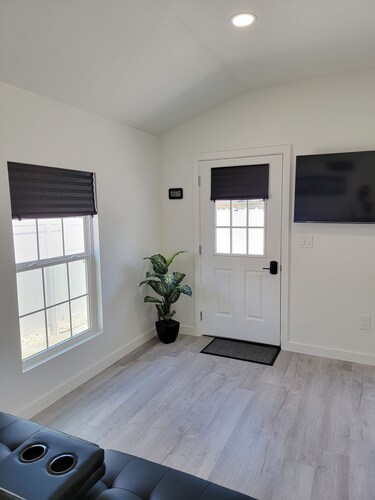 Modern & Stylish studio with private entry and parking.