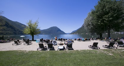 Porto Letizia Begonia 5, Porlezza, Italy