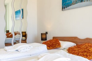 1 bedroom, free WiFi, bed sheets