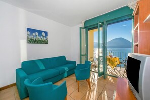 TV - Porto Letizia T11, Porlezza, Italy (Porlezza)