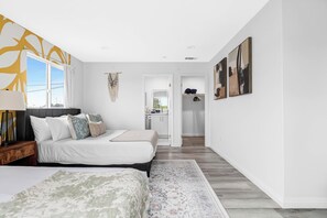 5 bedrooms, memory-foam beds, desk, iron/ironing board