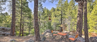 Woodsy Flagstaff Hideaway w/ Deck + Sunroom!