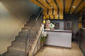 Reception - Bluebells Varanasi (Varanasi)