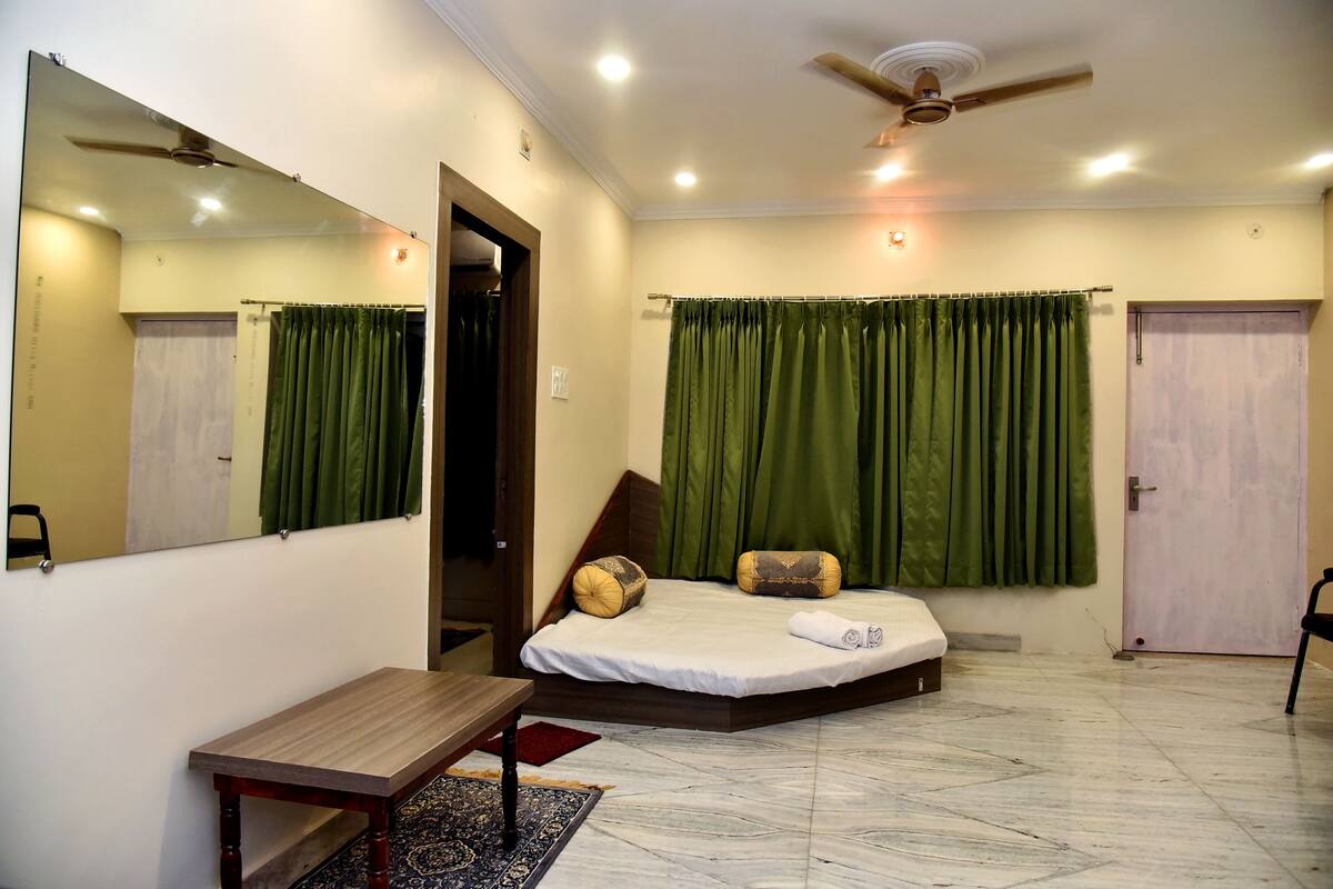 Premium bedding, pillowtop beds, individually decorated