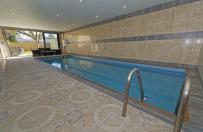 Indoor pool - "a break... somewhere" Studio for 2 people in Montfermeil (Montfermeil)