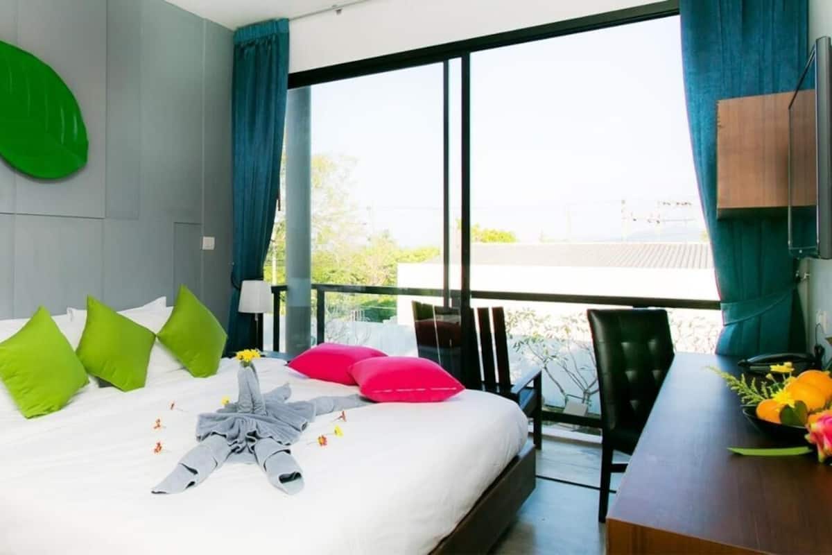 Escritorio y wifi gratis