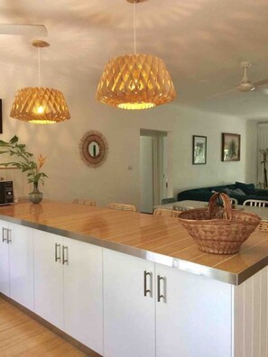 Interior - Wayfarer Apartment in Port Douglas (Port Douglas)