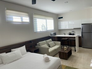 1 bedroom, WiFi, bed sheets - Studio at Moonlight Residence in Aldea Zama (Tulum)