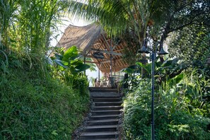 Lobby - Natya River Sidemen (Sidemen)