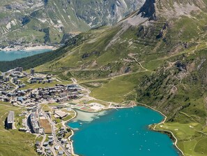 منظر من الجو على ارتفاع عالٍ