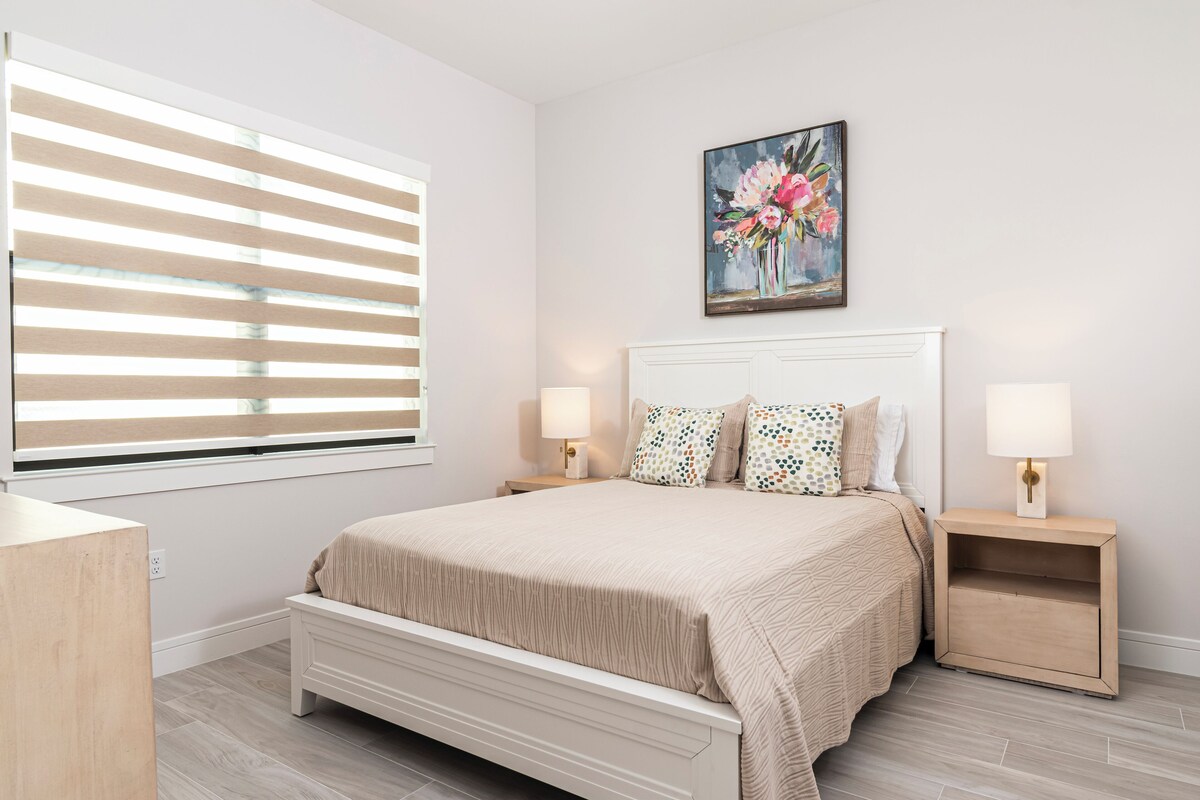 Photo 22 of NEW PINBALL/GAMEROOM! Finest Designer Home, Heated Pool, Beach Close, FREE Bikes