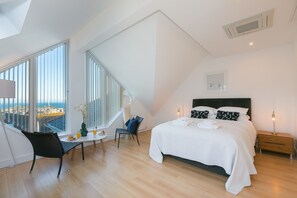 3 habitaciones, decoración personalizada y muebles diferentes