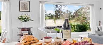 21FOREVER - THE VINTAGE HOLIDAY HOUSES