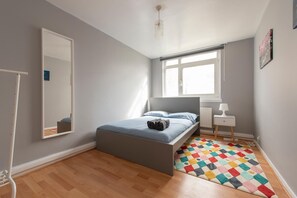 2 soverom, strykejern/-brett, wi-fi og sengetøy