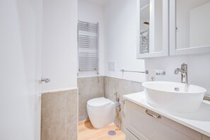 シャワー、ヘアドライヤー