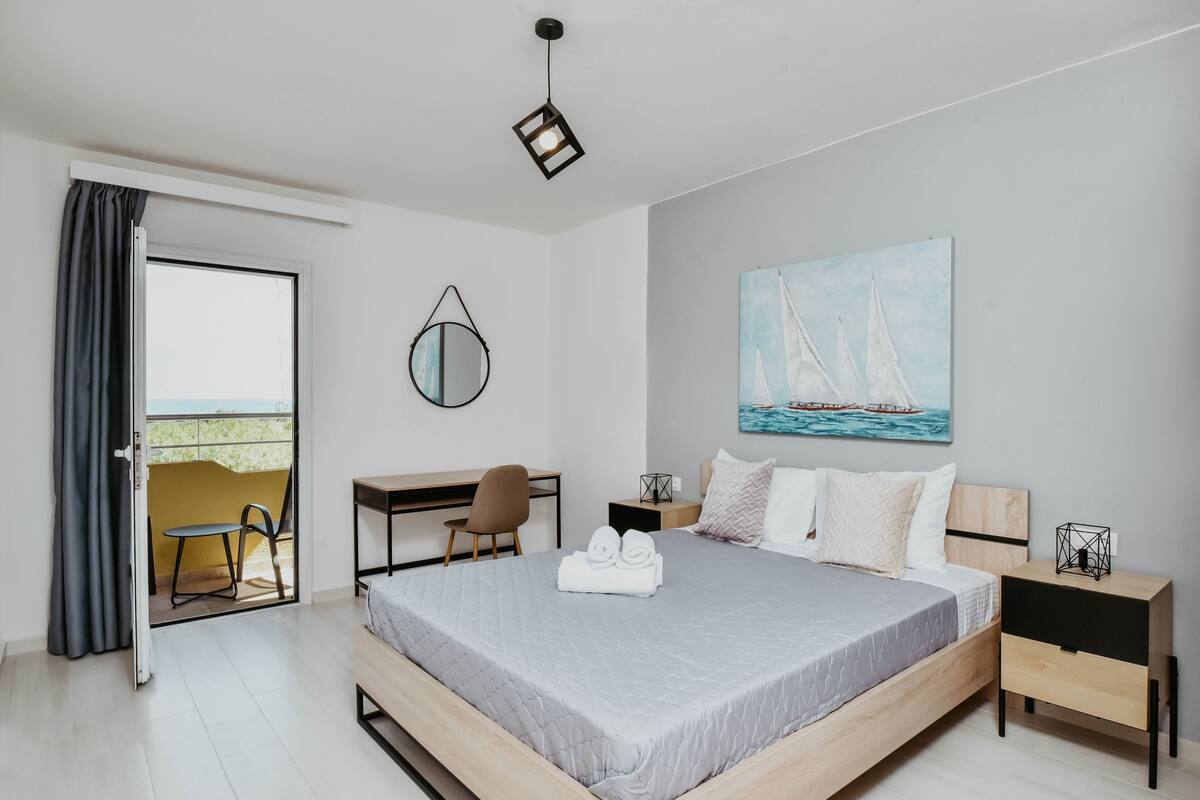 Chambre Double, vue mer | Literie de qualité supérieure, bureau, Wi-Fi gratuit, draps fournis