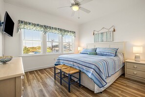 4 bedrooms, iron/ironing board, free WiFi, bed sheets