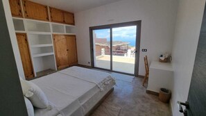4 dormitorios, escritorio, sistema de insonorización
