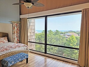 3 Schlafzimmer, Schreibtisch, Bügeleisen/Bügelbrett, kostenloses WLAN