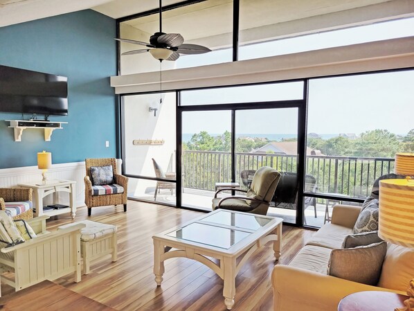 Smart TV, DVD player