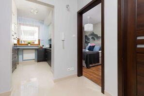 1 bedroom, desk, iron/ironing board, WiFi - Kopalniana 20A | Comfortable Apartment | Parking (Warszawa)