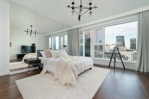 3 makuuhuonetta, silitysrauta/-lauta, Wi-Fi, vuodevaatteet