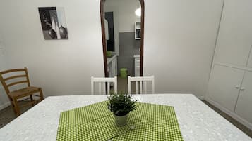 Fridge, microwave, spices