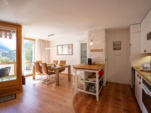 Kühlschrank, Ofen, Geschirrspüler, Toaster