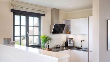 雪櫃、焗爐、爐具、洗碗機