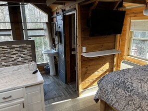 1 habitación, wifi gratis y ropa de cama