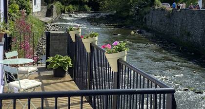 Riverside Apartment in the heart of the Georgian Town of Aberaeron