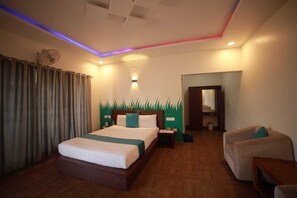 Soundproofing, free WiFi - Misty Dam Resort (Vythiri)